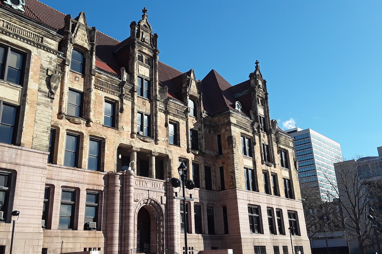 Saint Louis City Hall Contract Office