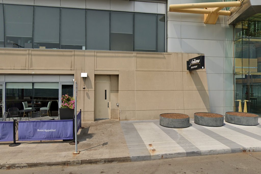 Renaissance Center Passport Office