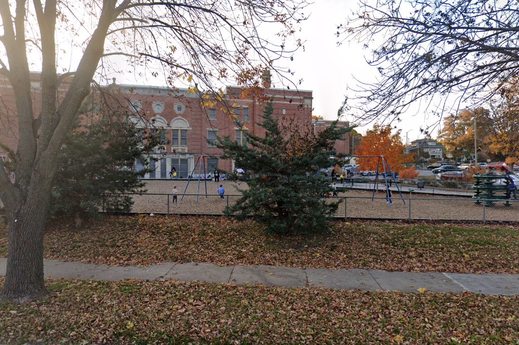 Border Star Montessori School