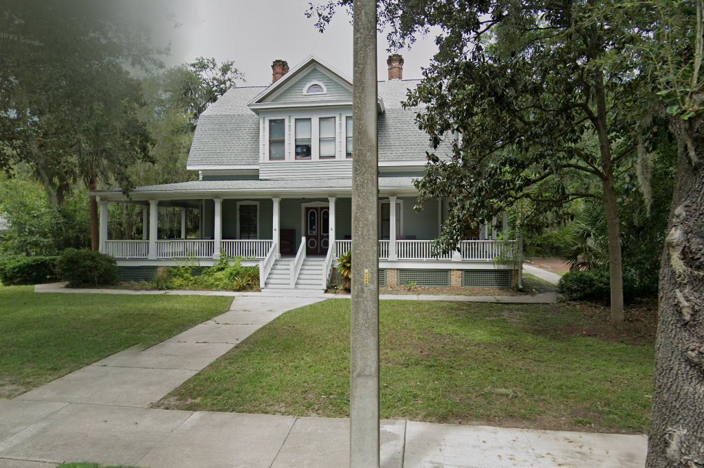 The Florida School of Traditional Midwifery
