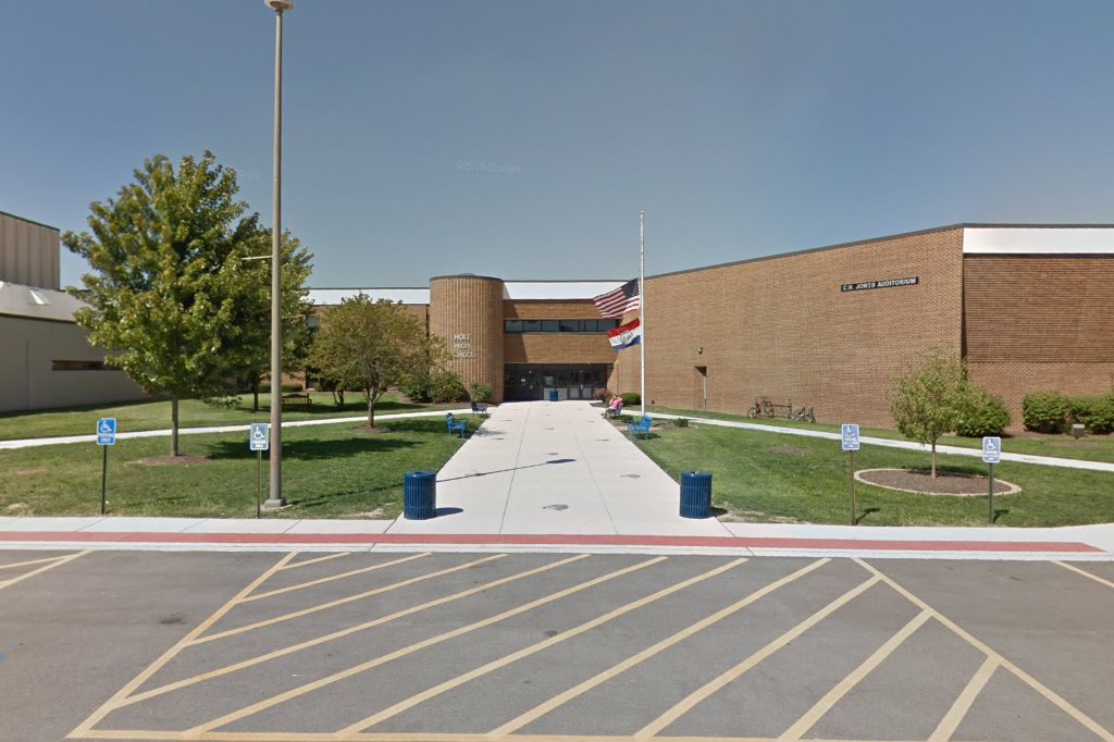 Emil E Holt Senior High School