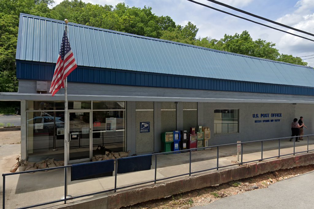 Reeds Spring Passport Office
