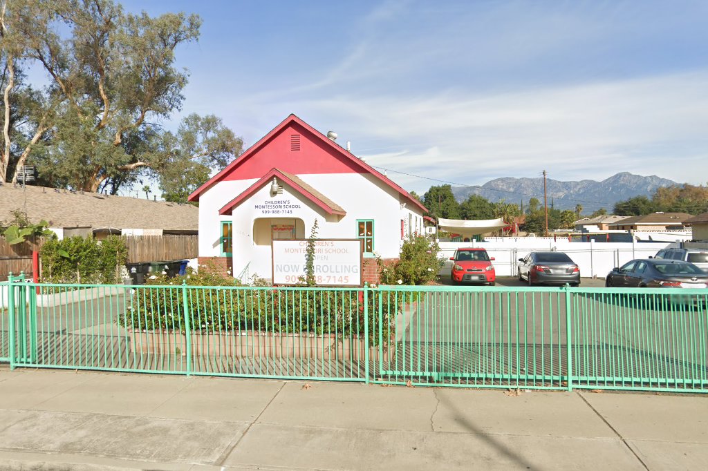 Montessori Progressive School