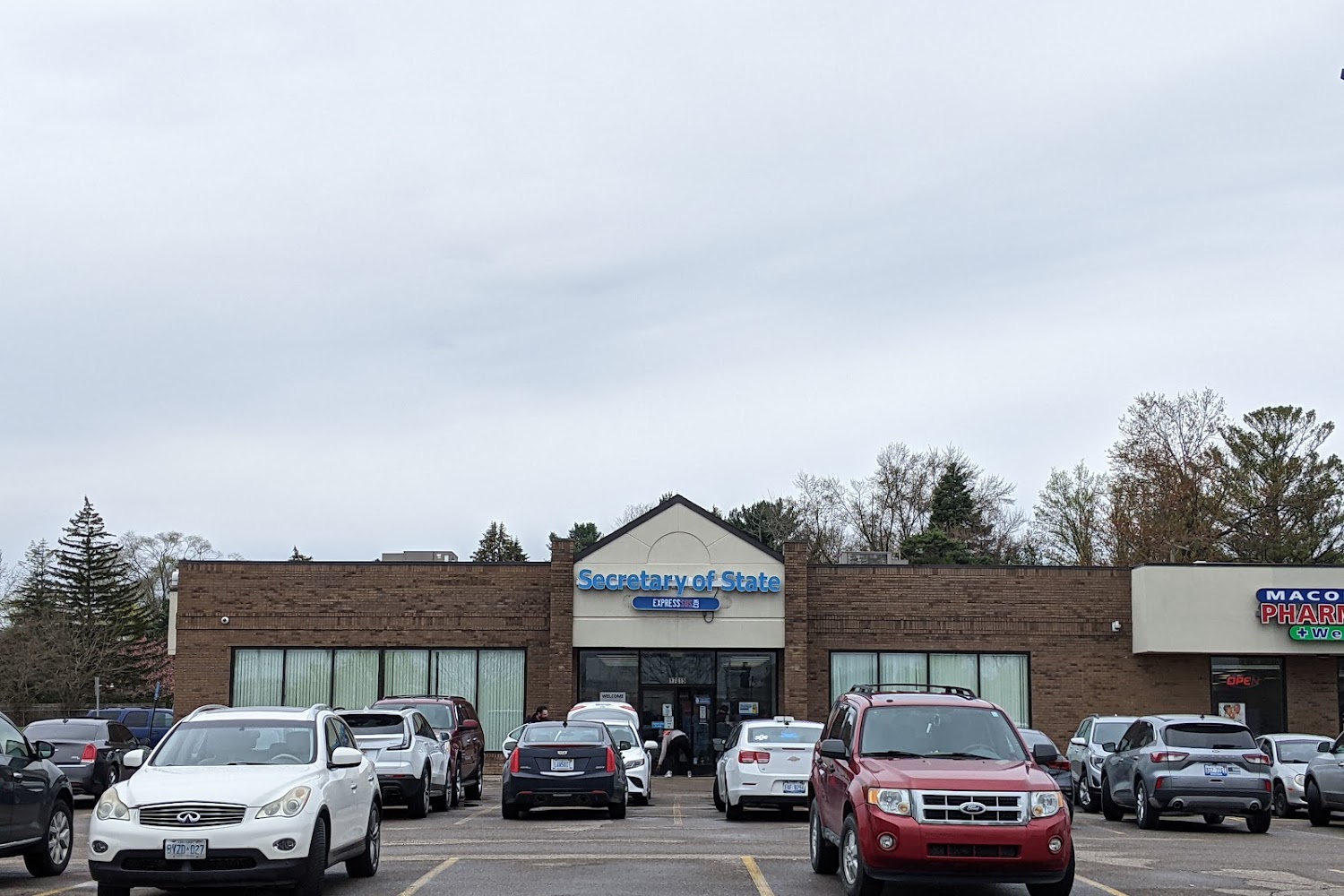 Clinton Township SUPER!Center Branch Office