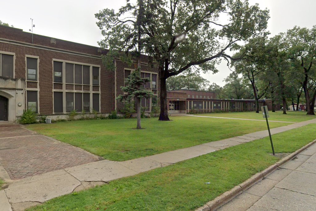 Moon Elementary School