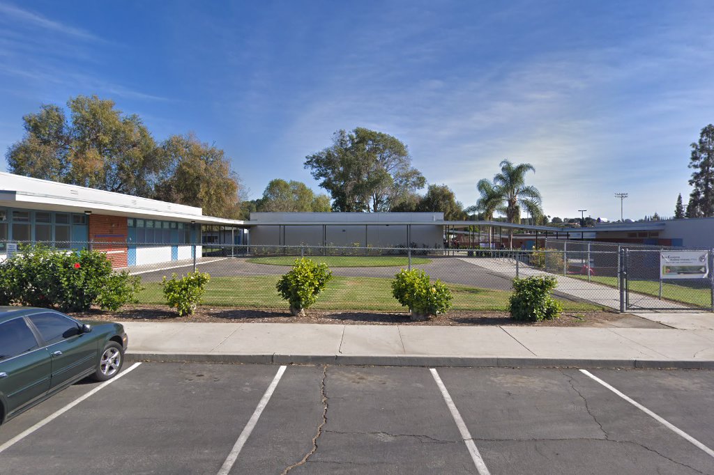 Los Coyotes Middle School