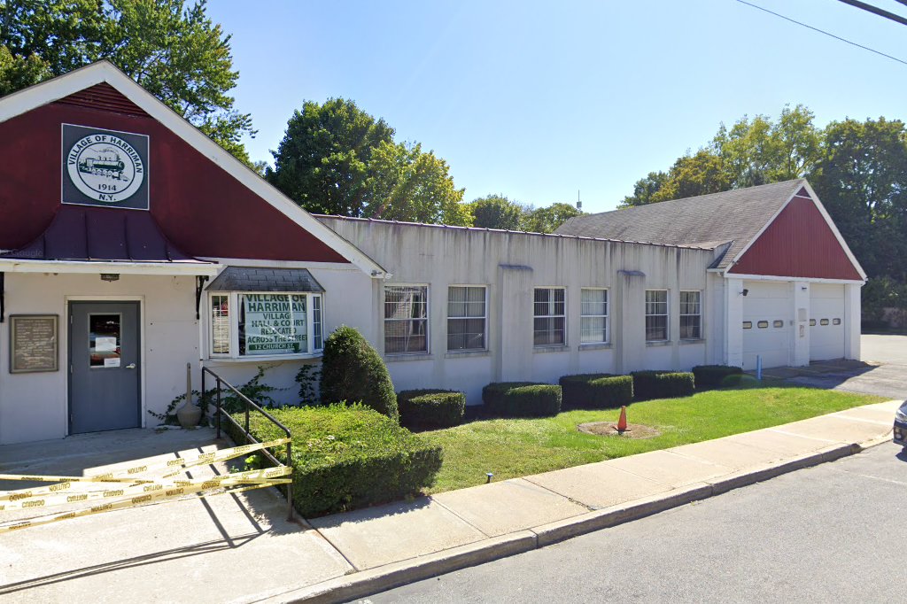Harriman Village Court