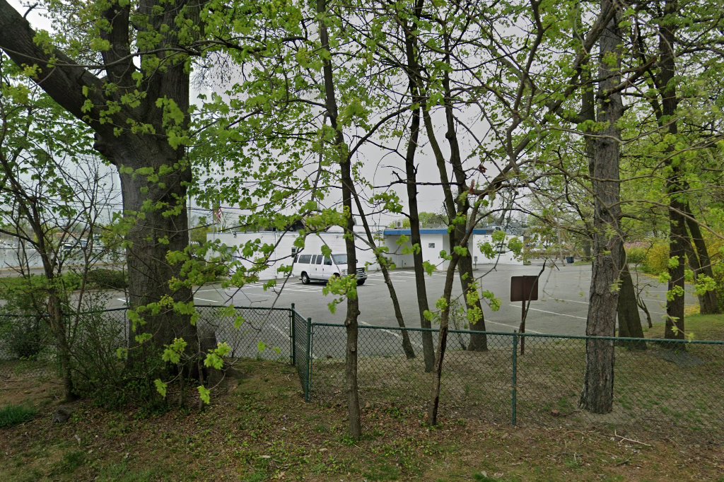 Baxter Estate Village Court