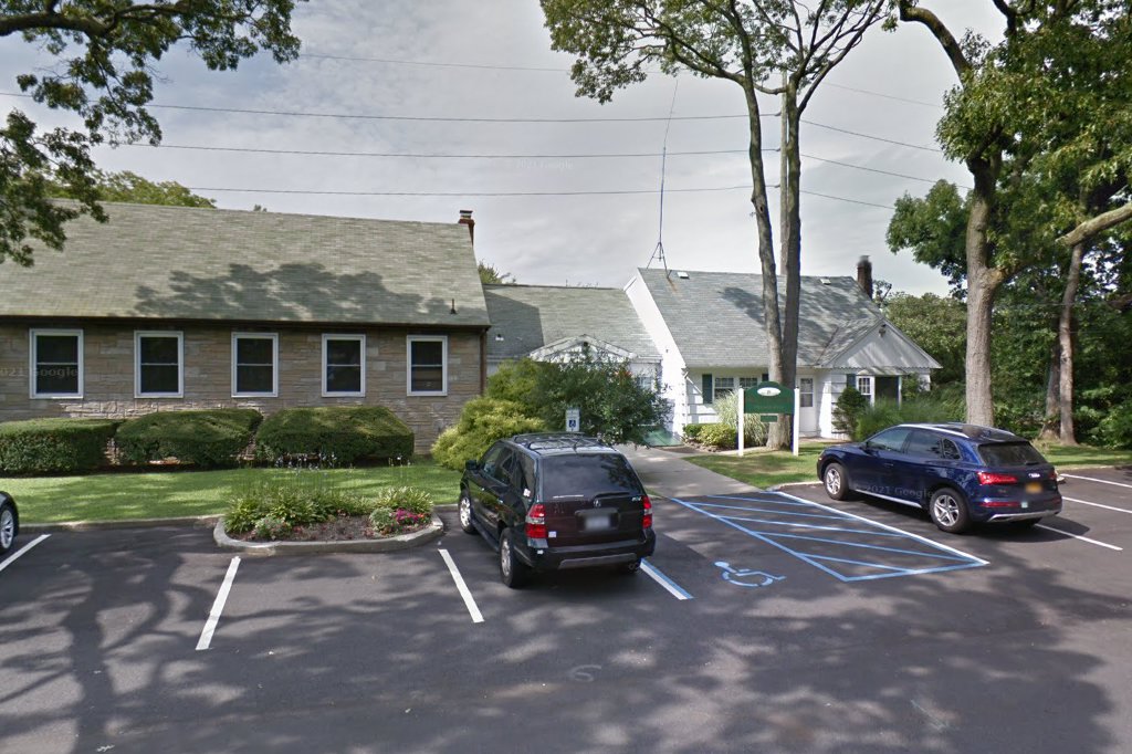 Brightwaters Village Court
