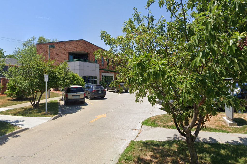 Adel Public Library