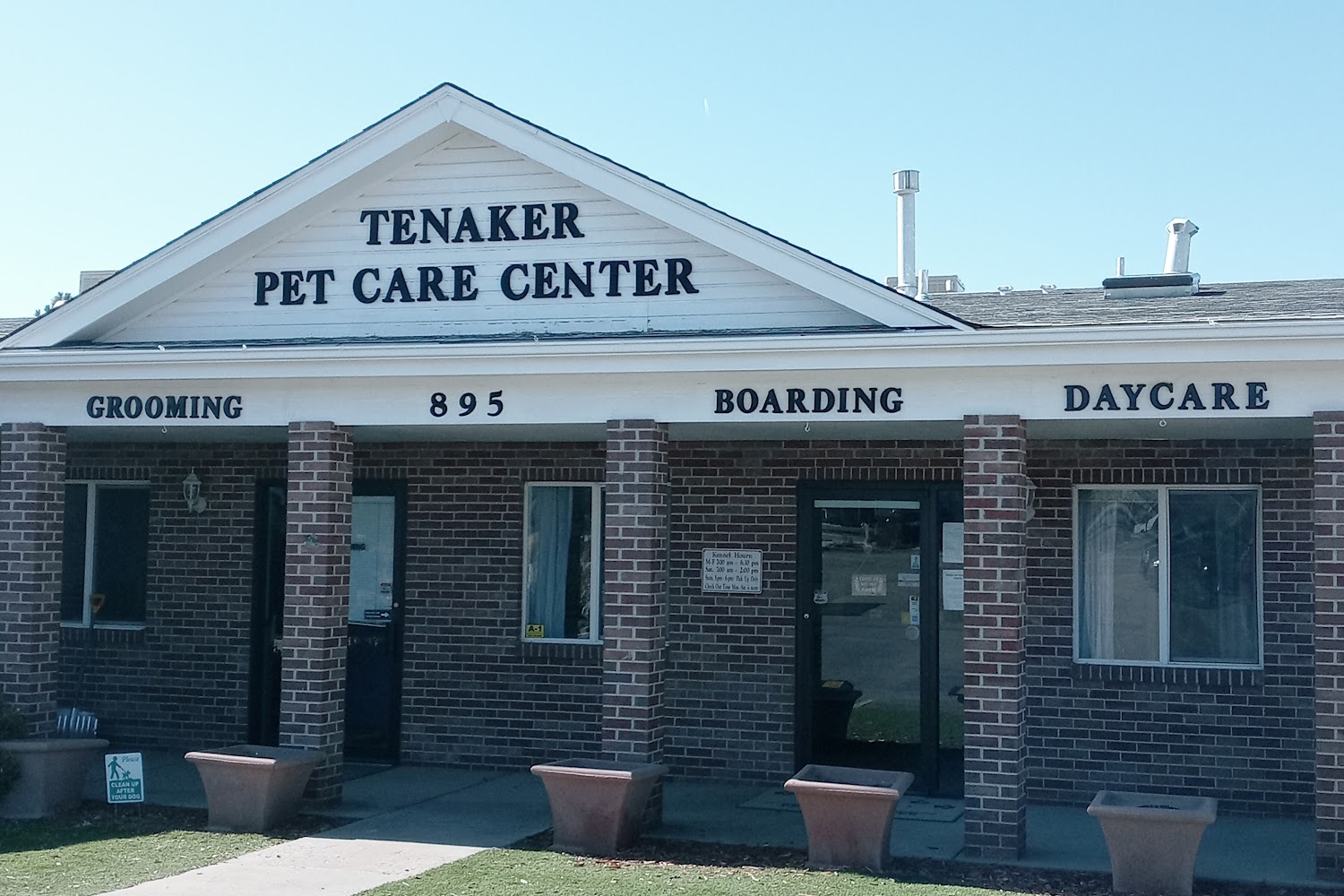 Tenaker Pet Care Center