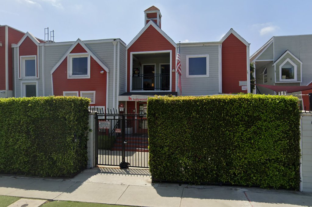 Hollywood Schoolhouse