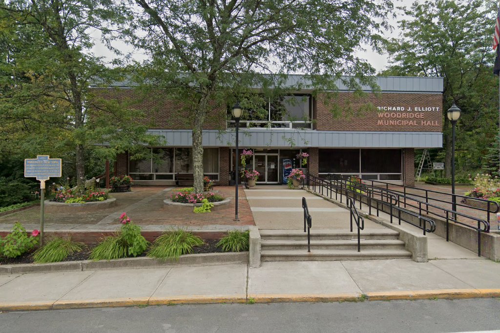 Woodridge Village Court