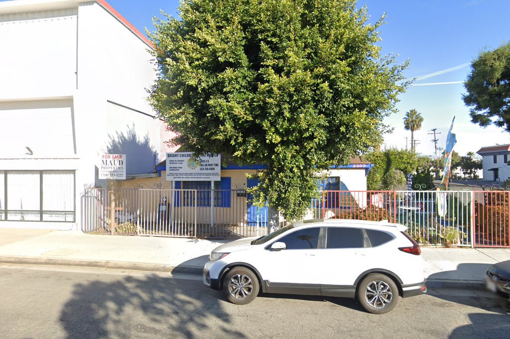 Children's Enrichment Center / Art