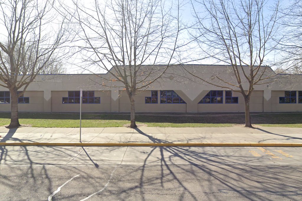 Earle E Williams Middle School