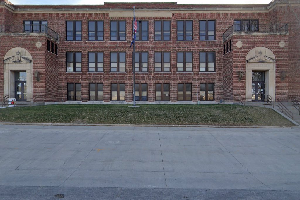 Chadron Middle Schools