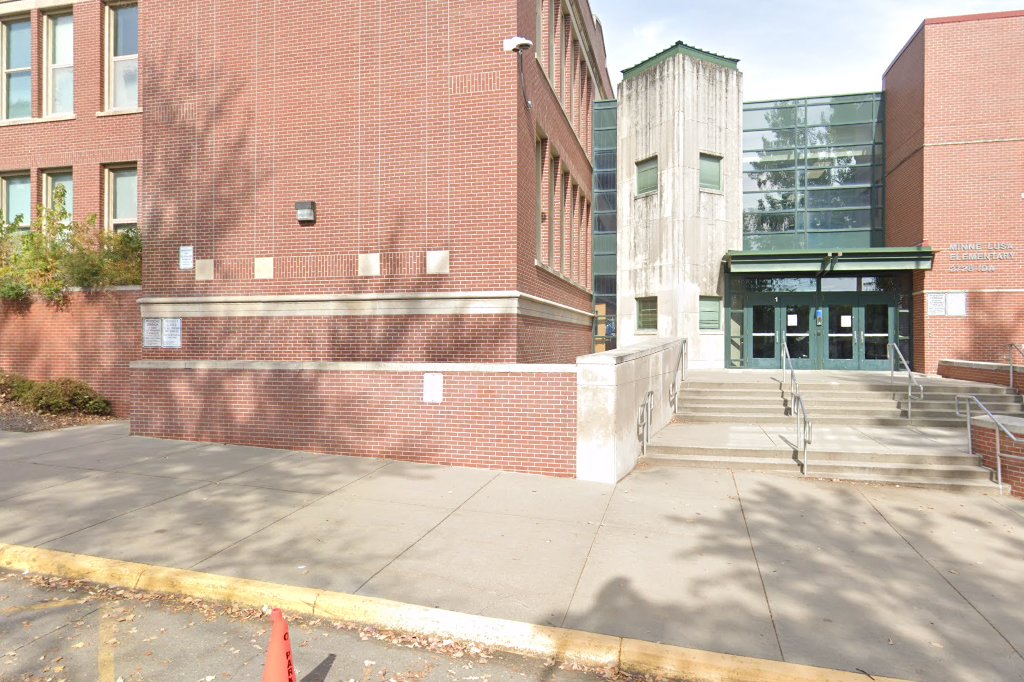 Minne Lusa Elementary School