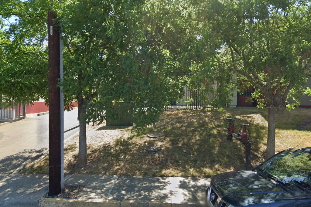 Healdsburg Junior High School