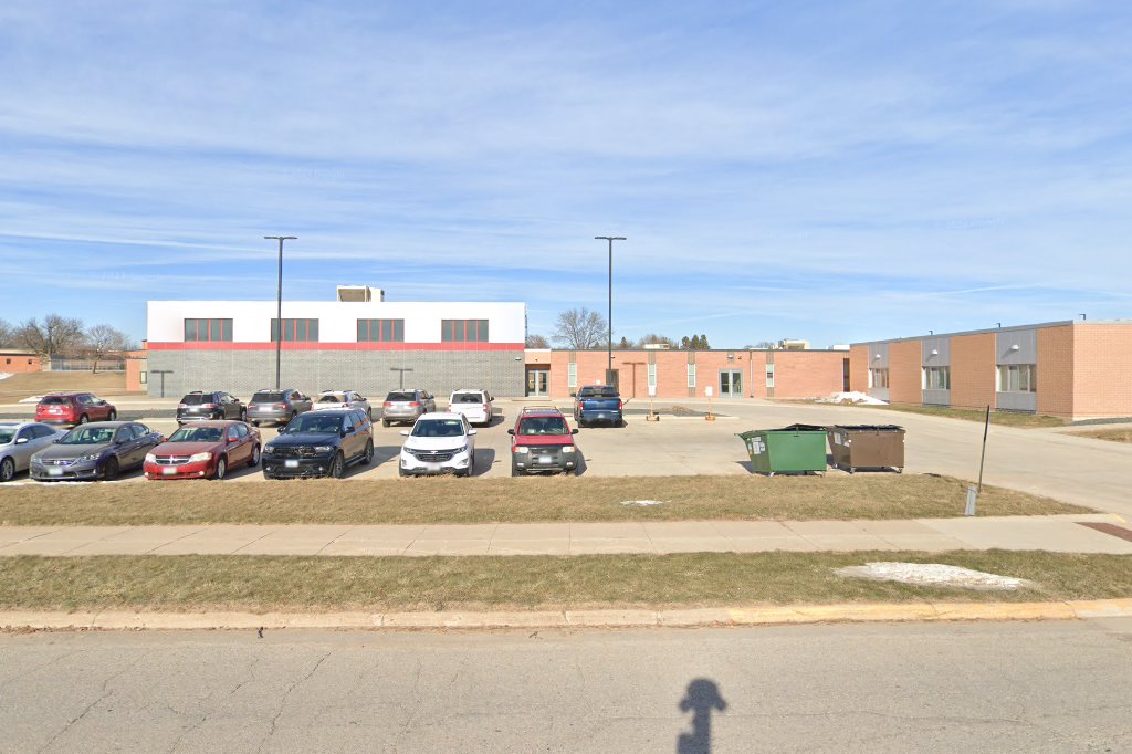 Estherville Lincoln Central Demoney Elementary School