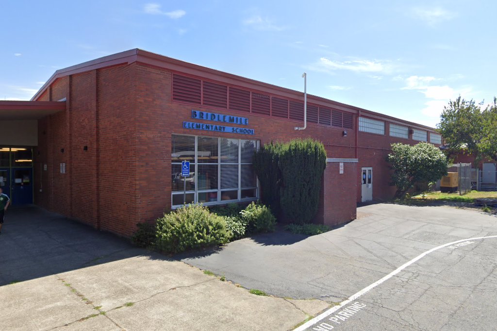Bridlemile Elementary School