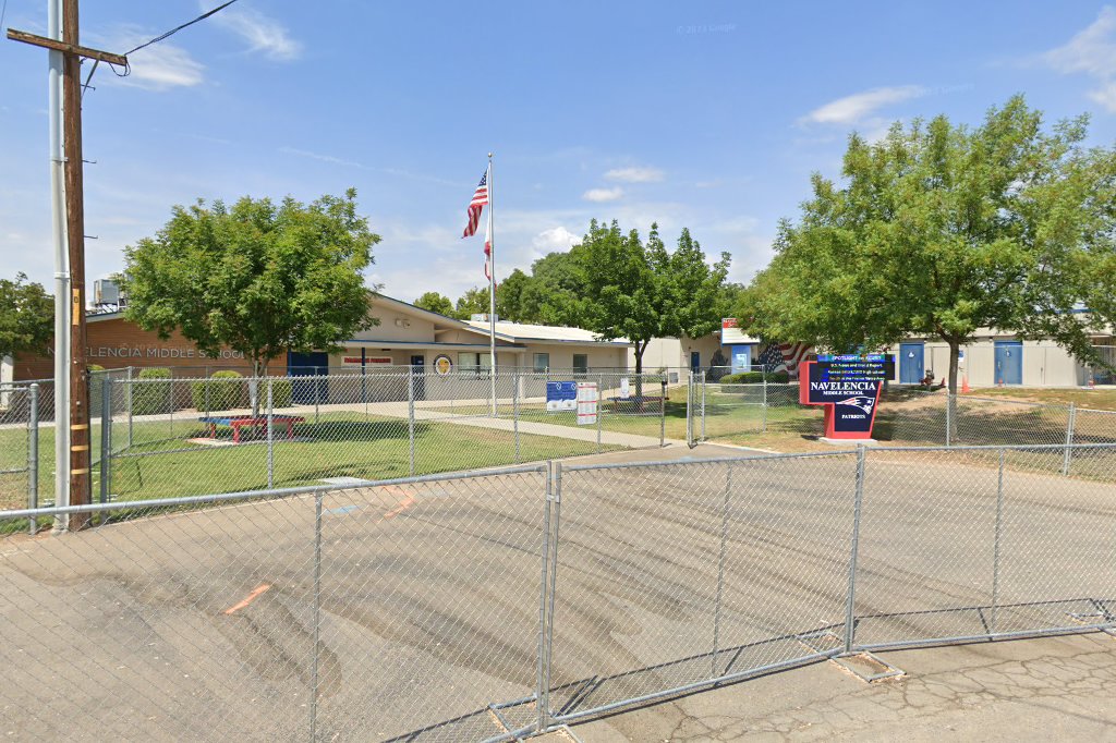 Navelencia Middle School
