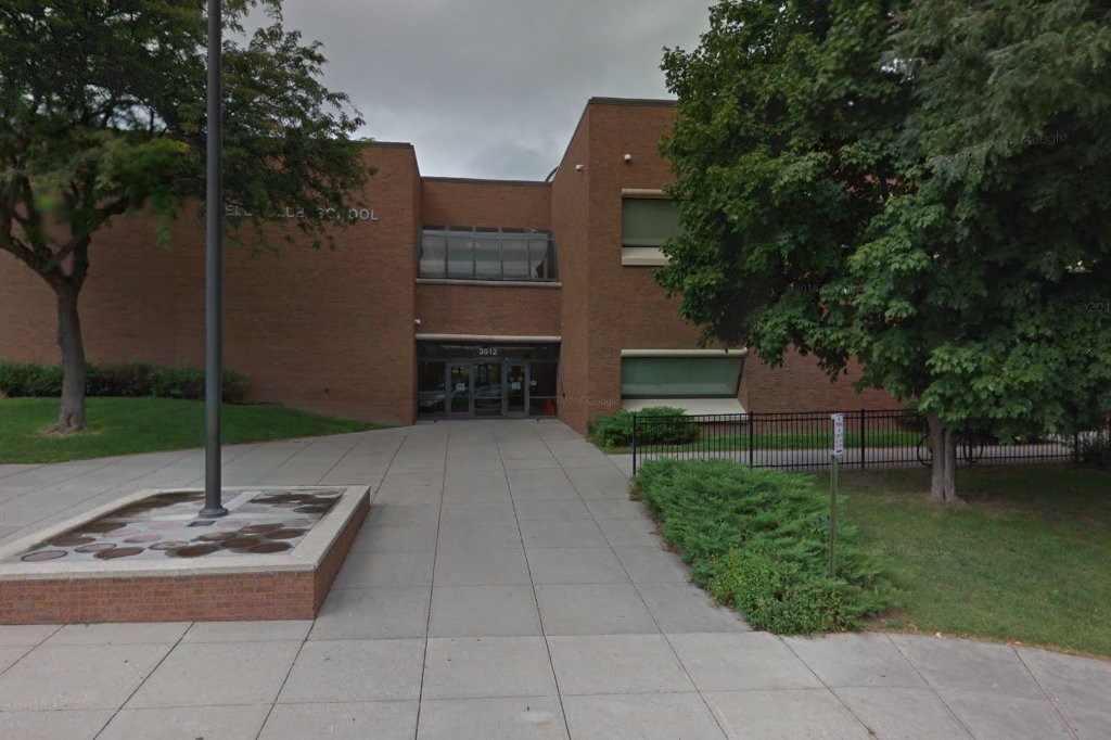 Field Club Elementary School