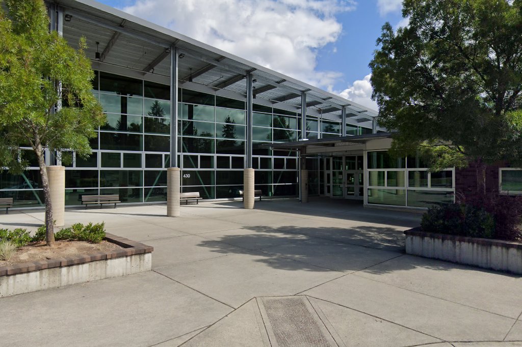 Kirkland Middle School (LWSD No. 414)