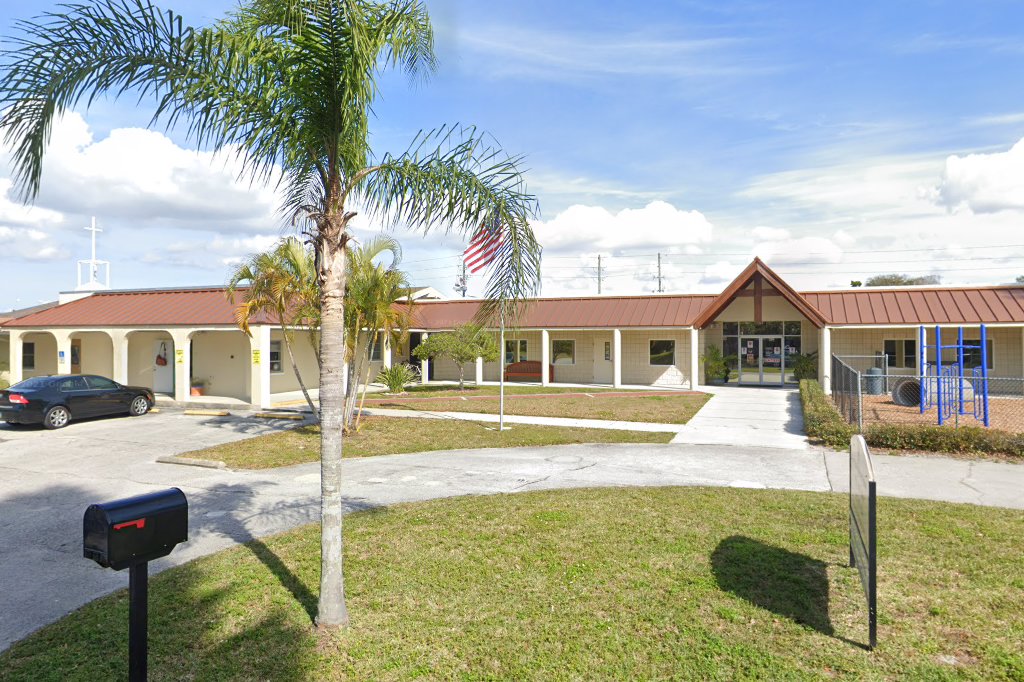 Bay Pines Lutheran School