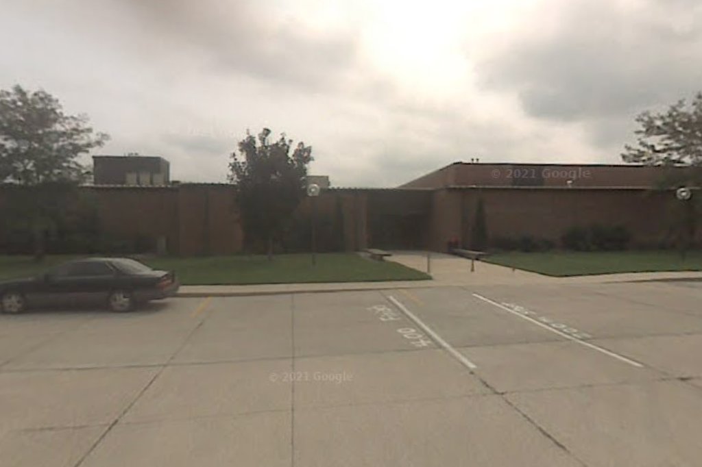 Mead High School