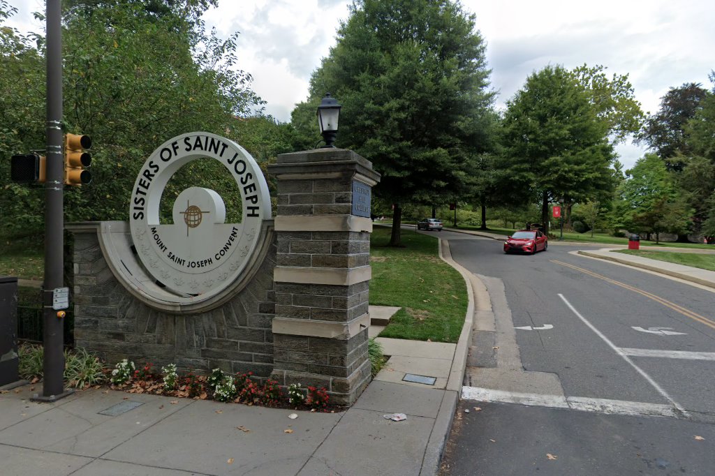 Chestnut Hill College
