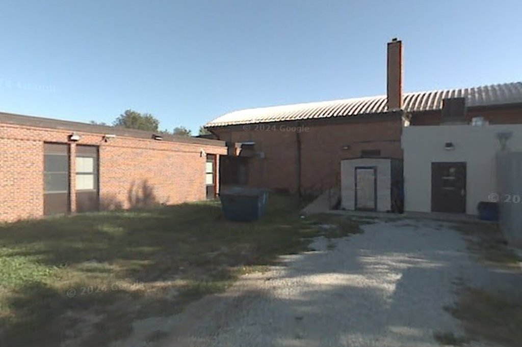 Elmwood-Murdock Public School