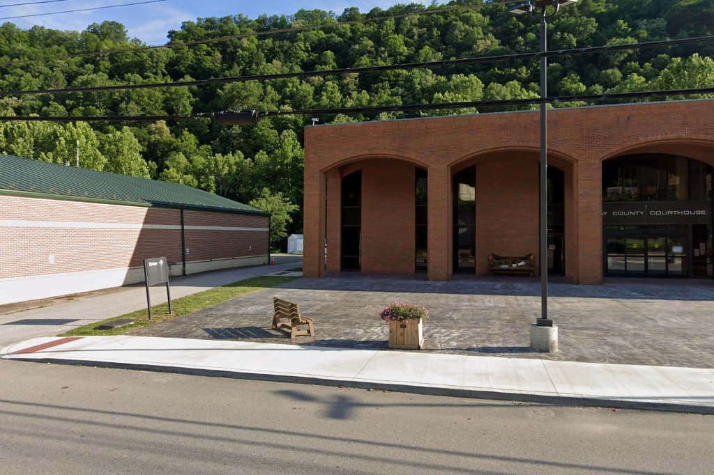 Clay Circuit Court