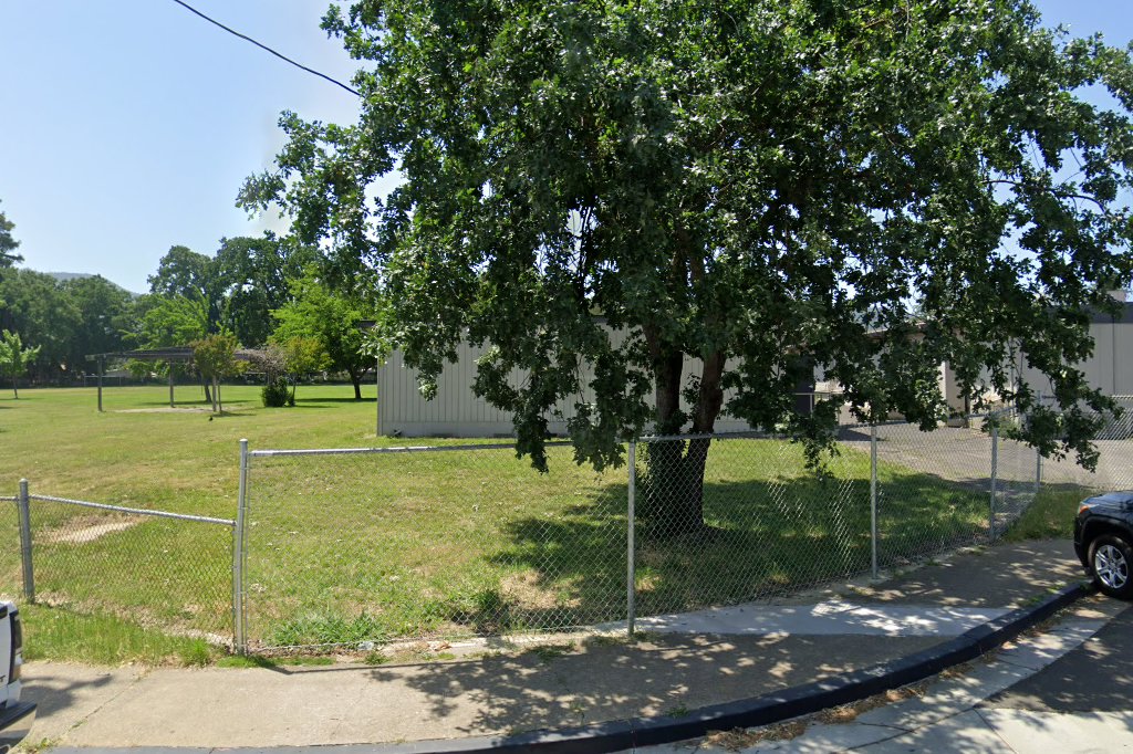 Oak Manor Elementary School