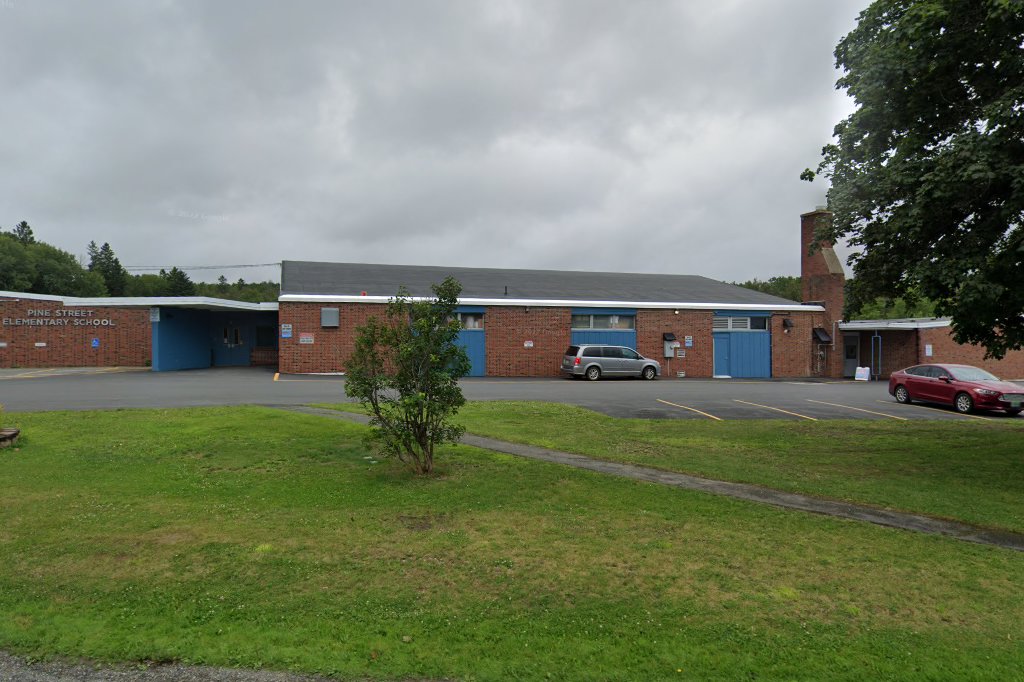 Pine Street Elementary School
