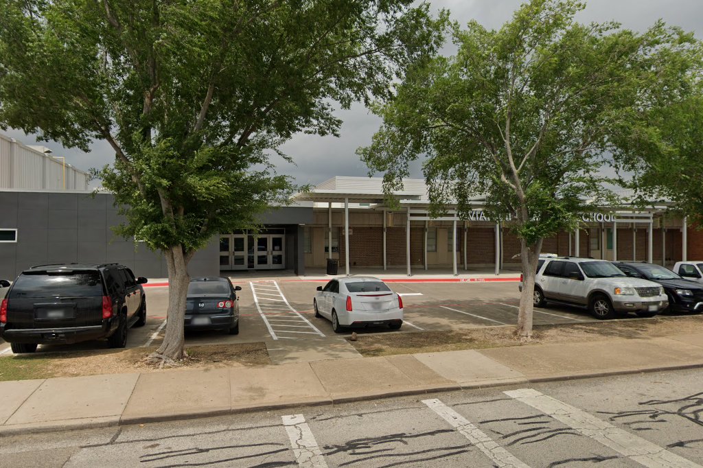 Vivian Field Middle School