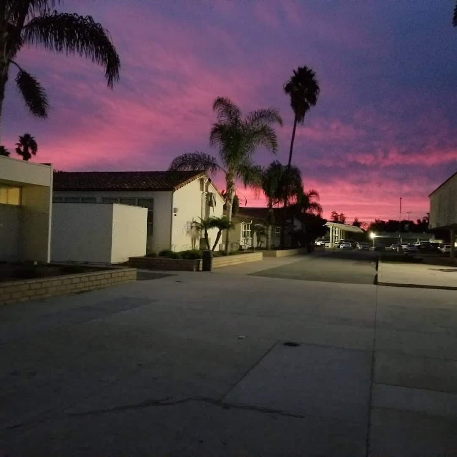 Newport Harbor High School