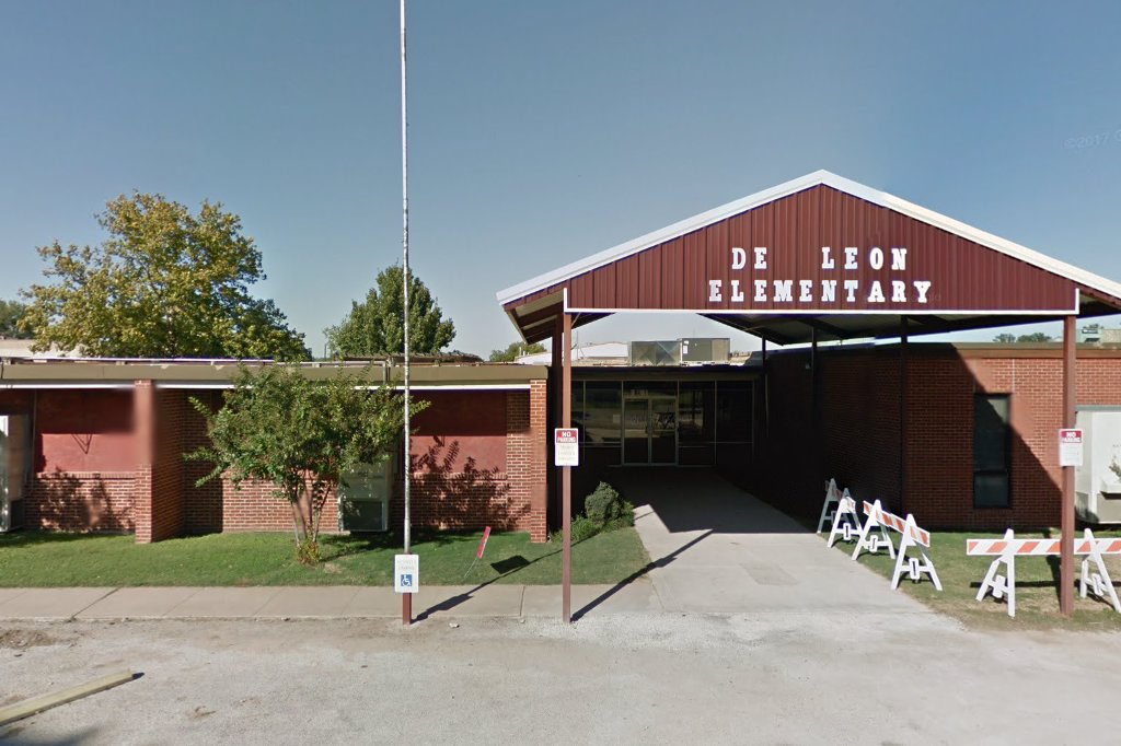 De Leon Elementary School