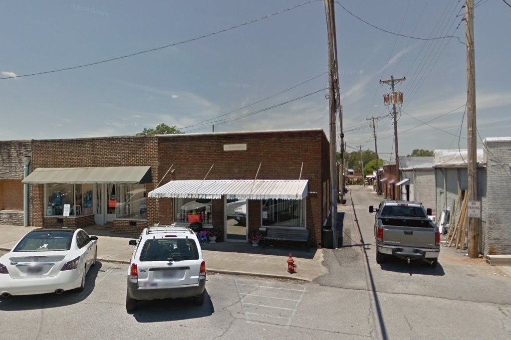 Franklin-Red Bay Tag & Title Office