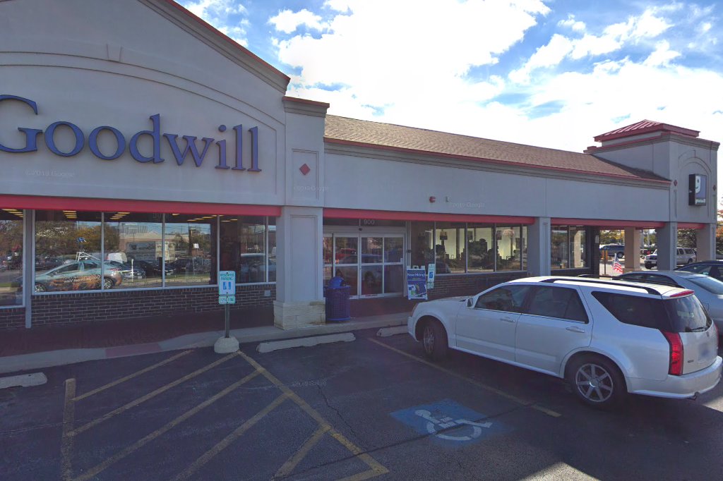Goodwill Arlington Heights