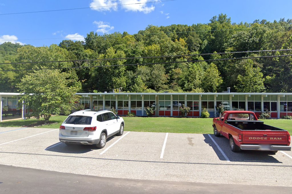 Davis Creek Elementary School