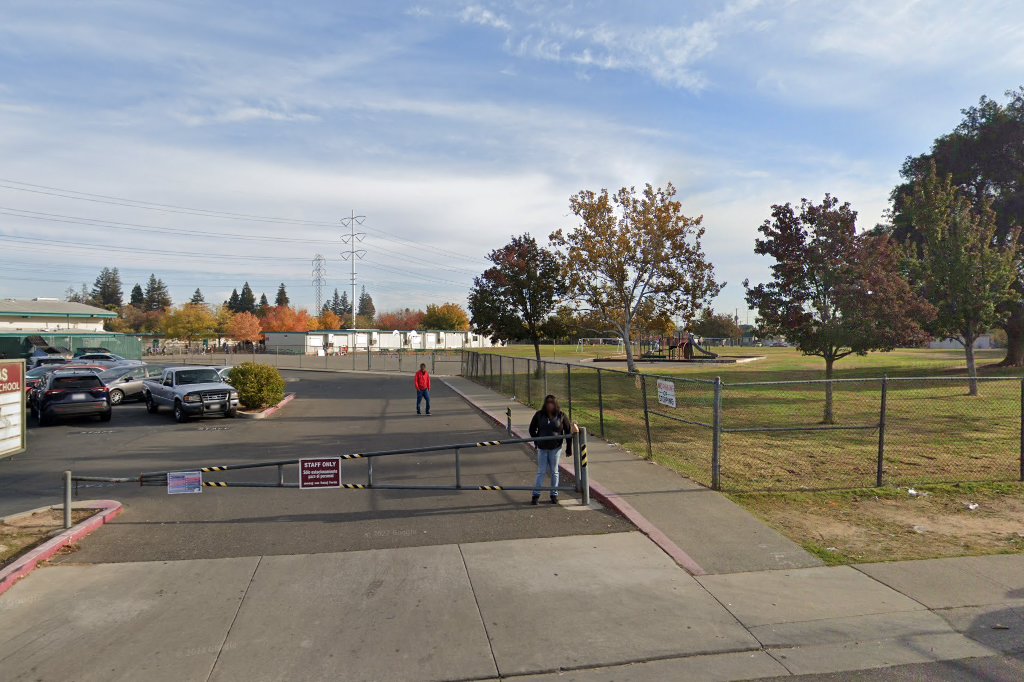 Nicholas Elementary School