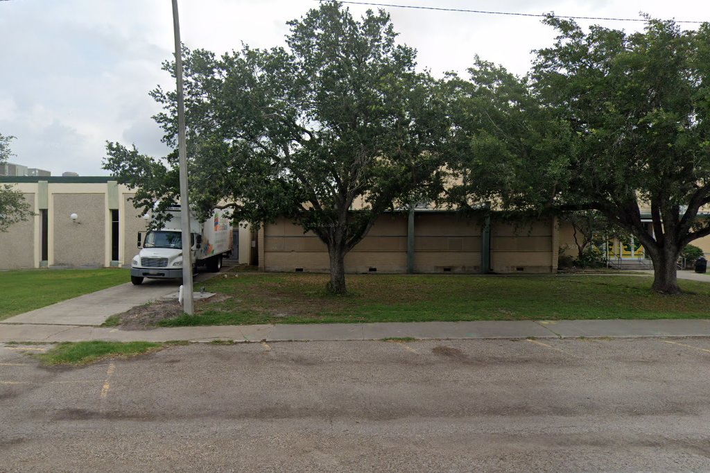 Lillion E Luehrs Junior High School
