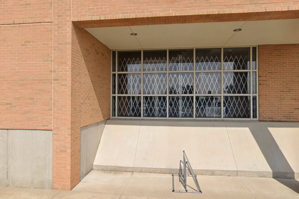 Luther E Ball School