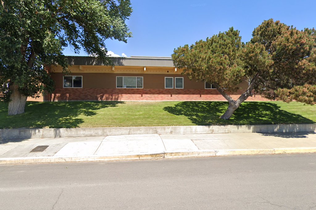 Lind High School