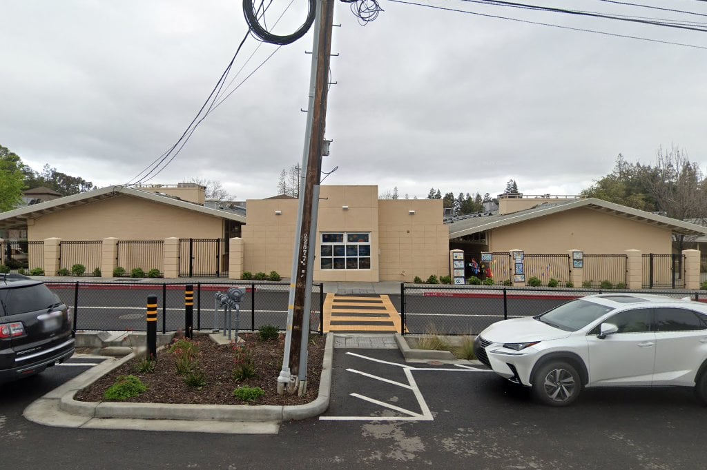 Las Lomitas Elementary School