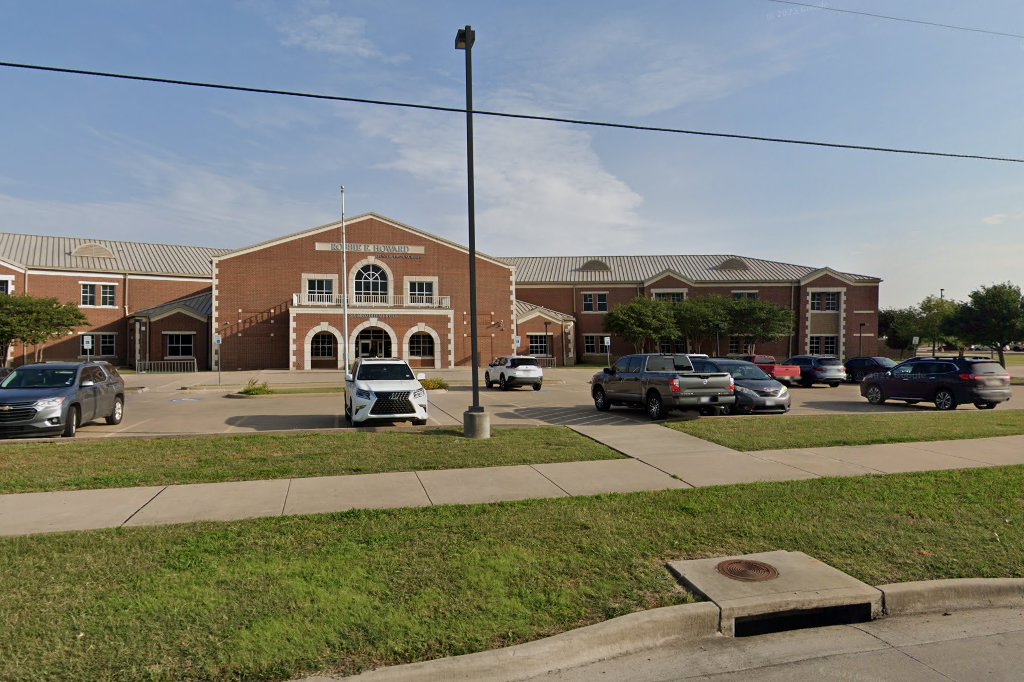 Robbie E Howard Eighth Grade Center