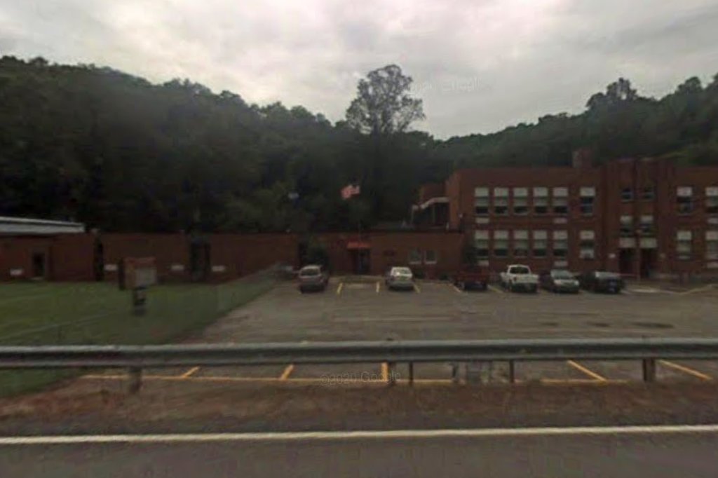 East Lynn Elementary School
