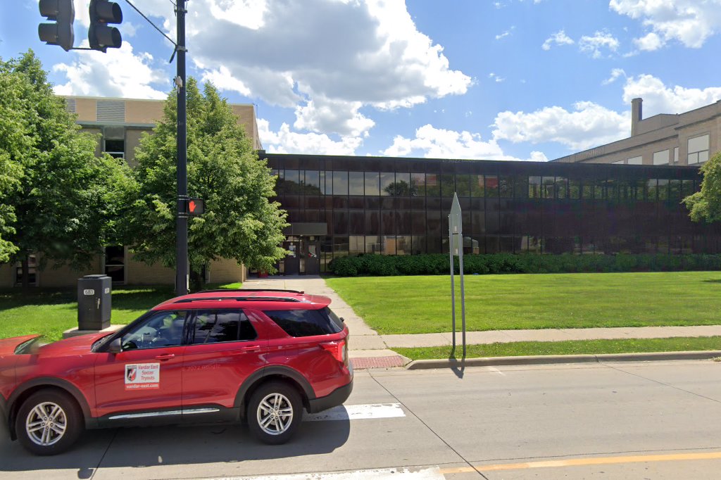Mount Clemens Junior High School