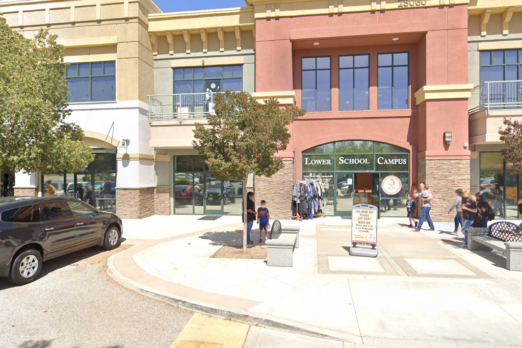 Santa Clarita Valley International School