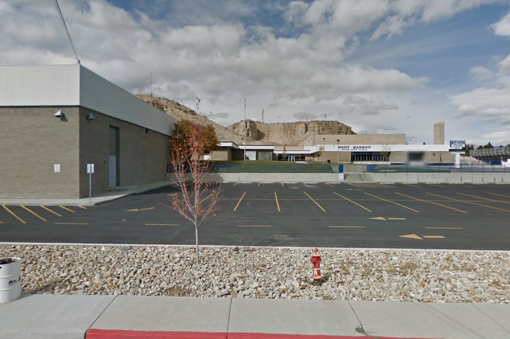 Mont Harmon Junior High School